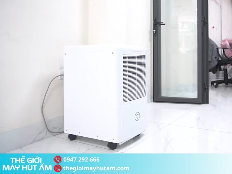 Máy hút ẩm FujiE HM-650EB (50L/Ngày) 4 Thiết kế của máy hút ẩm FujiE HM-650EB