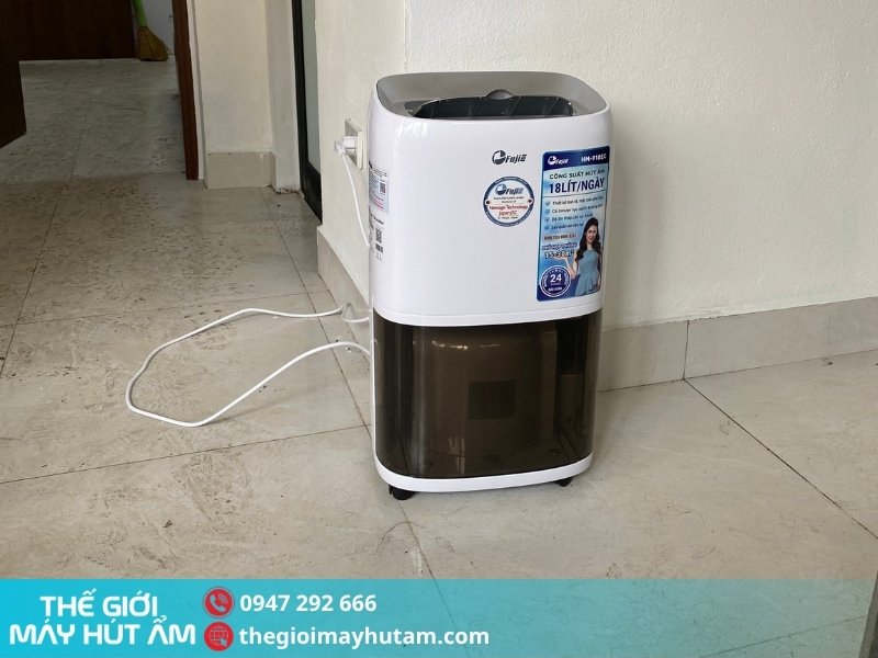 Thiết kế của máy hút ẩm FujiE HM-918EC