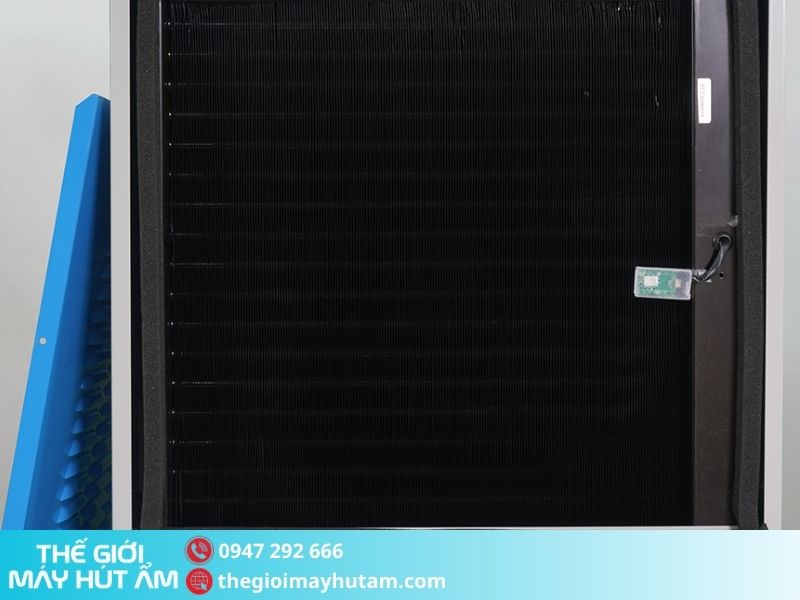 Hướng dẫn sử dụng máy hút ẩm Harison HD-100BM 7 Bảo trì lọc bụi sau một thời gian sử dụng máy hút ẩm Harison HD 100BM